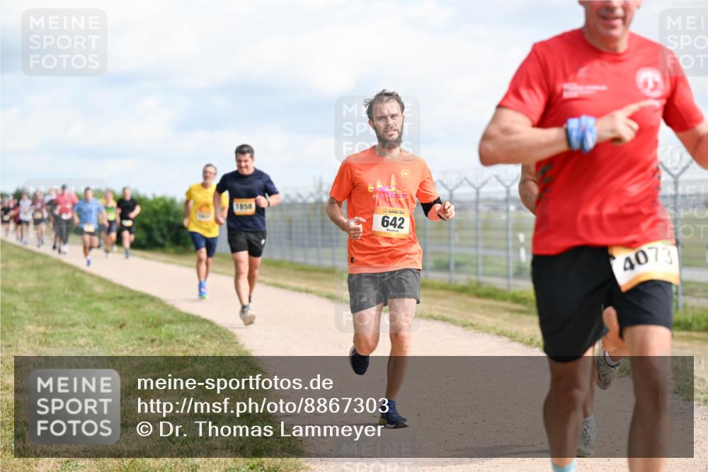 14.09.2025 - Airport Race Dr. Thomas Lammeyer http://msf.ph/oto/8867303 14.09.2025 12:08:27 Laufen 1858, 642, 4073 meine-sportfotos.de