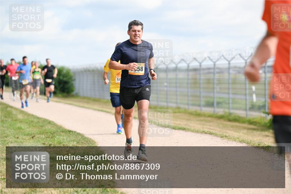 14.09.2025 - Airport Race Dr. Thomas Lammeyer http://msf.ph/oto/8867309 14.09.2025 12:08:29 Laufen 10, 58 meine-sportfotos.de
