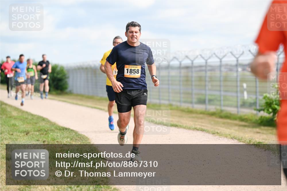 14.09.2025 - Airport Race Dr. Thomas Lammeyer http://msf.ph/oto/8867310 14.09.2025 12:08:29 Laufen 1858, 4 meine-sportfotos.de
