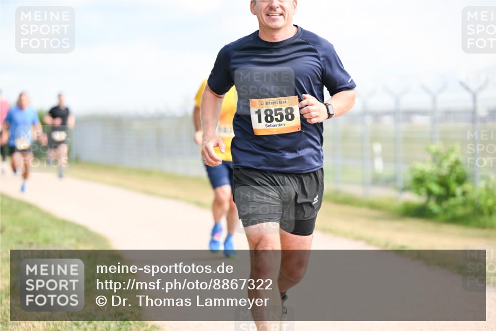 14.09.2025 - Airport Race Dr. Thomas Lammeyer http://msf.ph/oto/8867322 14.09.2025 12:08:31 Laufen 1858 meine-sportfotos.de