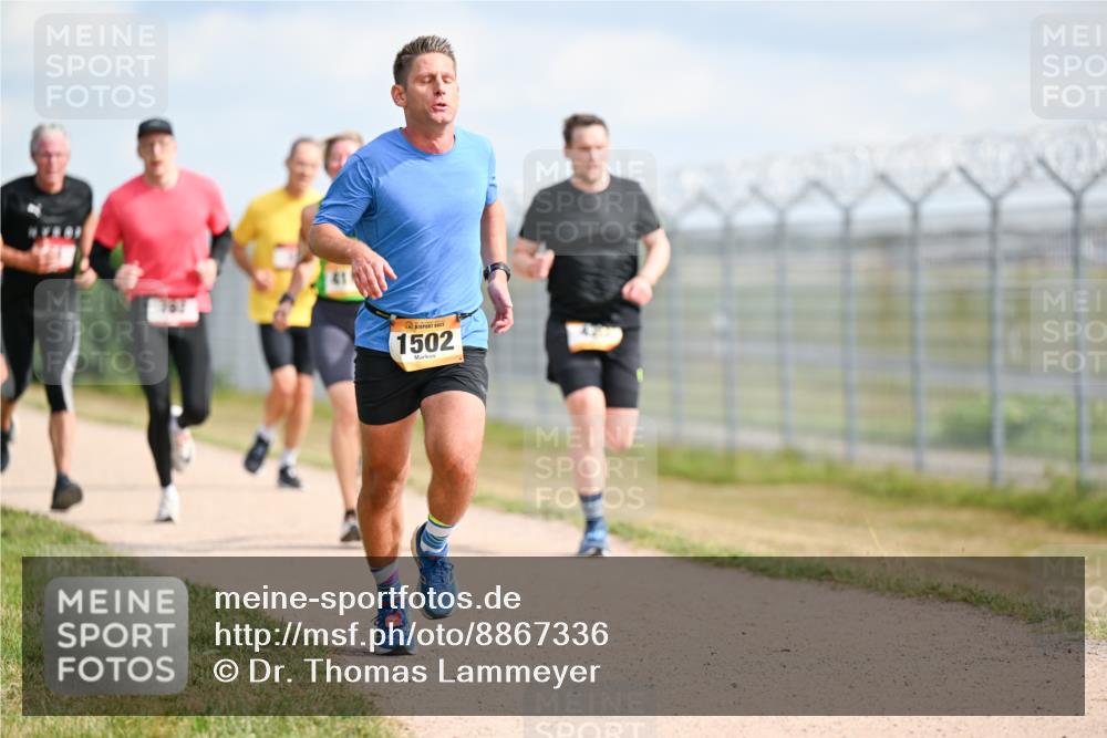 14.09.2025 - Airport Race Dr. Thomas Lammeyer http://msf.ph/oto/8867336 14.09.2025 12:08:35 Laufen 1502 meine-sportfotos.de