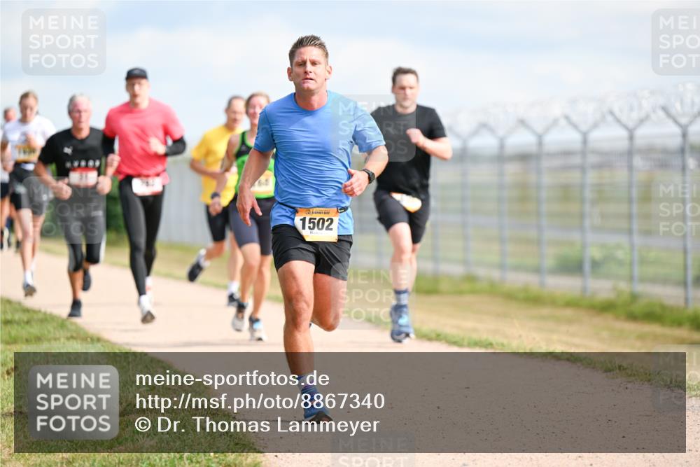 14.09.2025 - Airport Race Dr. Thomas Lammeyer http://msf.ph/oto/8867340 14.09.2025 12:08:36 Laufen 1502 meine-sportfotos.de