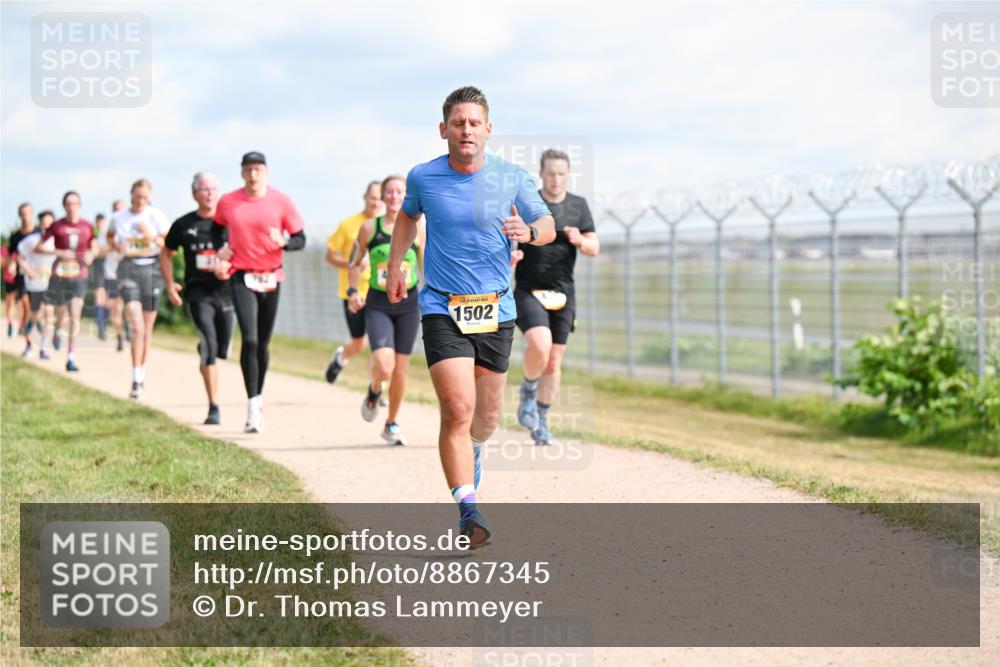 14.09.2025 - Airport Race Dr. Thomas Lammeyer http://msf.ph/oto/8867345 14.09.2025 12:08:36 Laufen 1502 meine-sportfotos.de