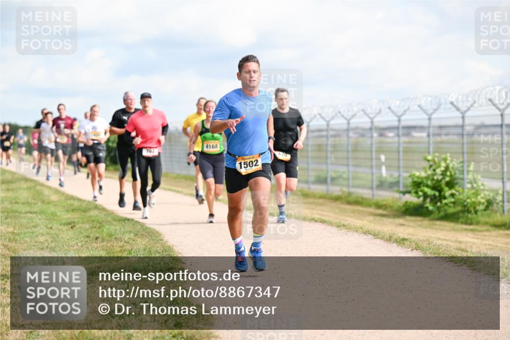 14.09.2025 - Airport Race Dr. Thomas Lammeyer http://msf.ph/oto/8867347 14.09.2025 12:08:36 Laufen 4168, 1502, 420 meine-sportfotos.de