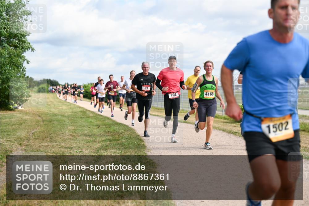 14.09.2025 - Airport Race Dr. Thomas Lammeyer http://msf.ph/oto/8867361 14.09.2025 12:08:39 Laufen 31, 792, 4168, 1502 meine-sportfotos.de