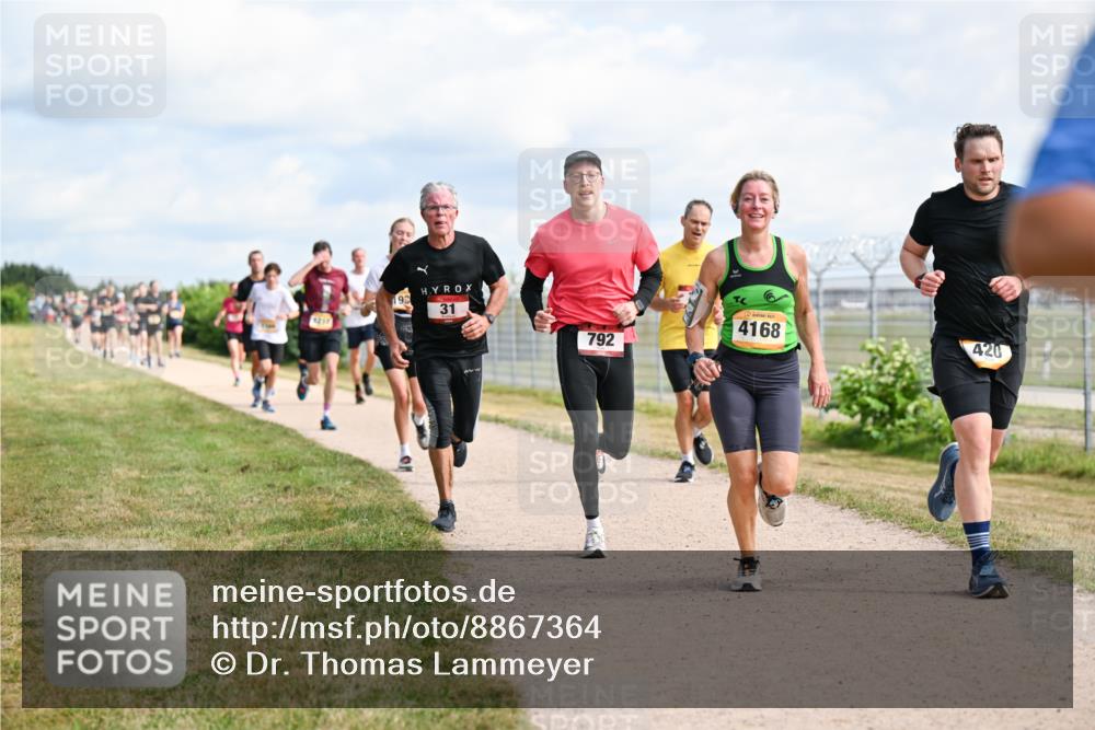 14.09.2025 - Airport Race Dr. Thomas Lammeyer http://msf.ph/oto/8867364 14.09.2025 12:08:39 Laufen 93, 31, 1217, 792, 4168, 420 meine-sportfotos.de