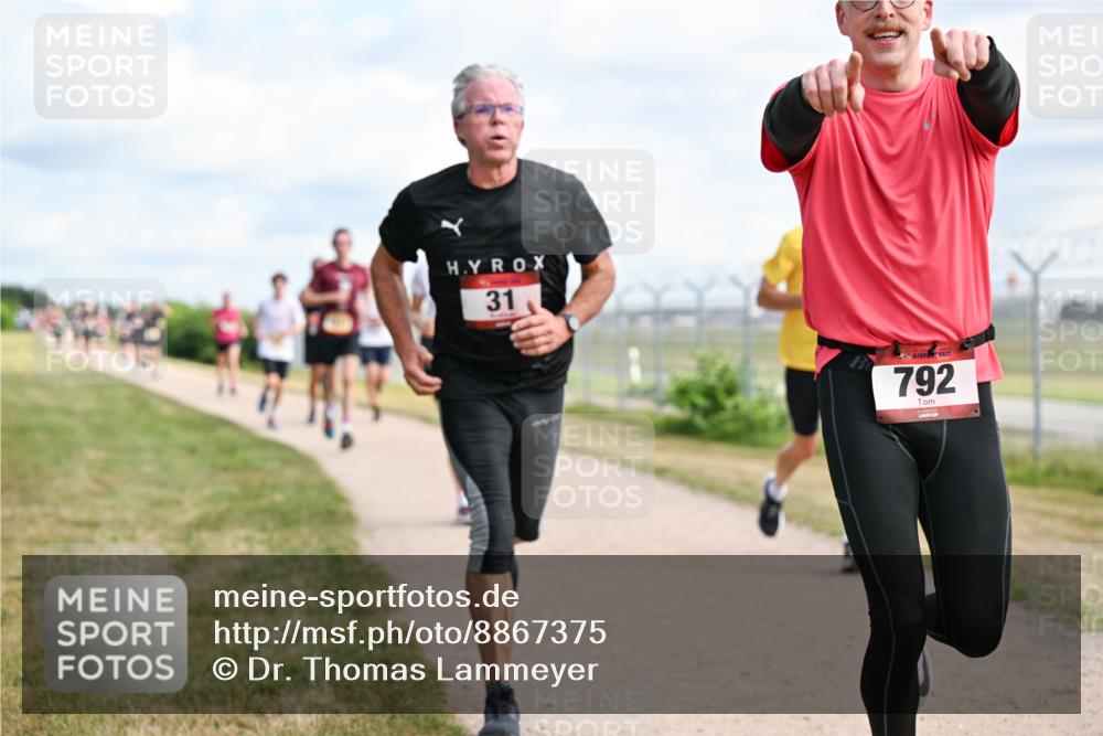 14.09.2025 - Airport Race Dr. Thomas Lammeyer http://msf.ph/oto/8867375 14.09.2025 12:08:42 Laufen 31, 792 meine-sportfotos.de