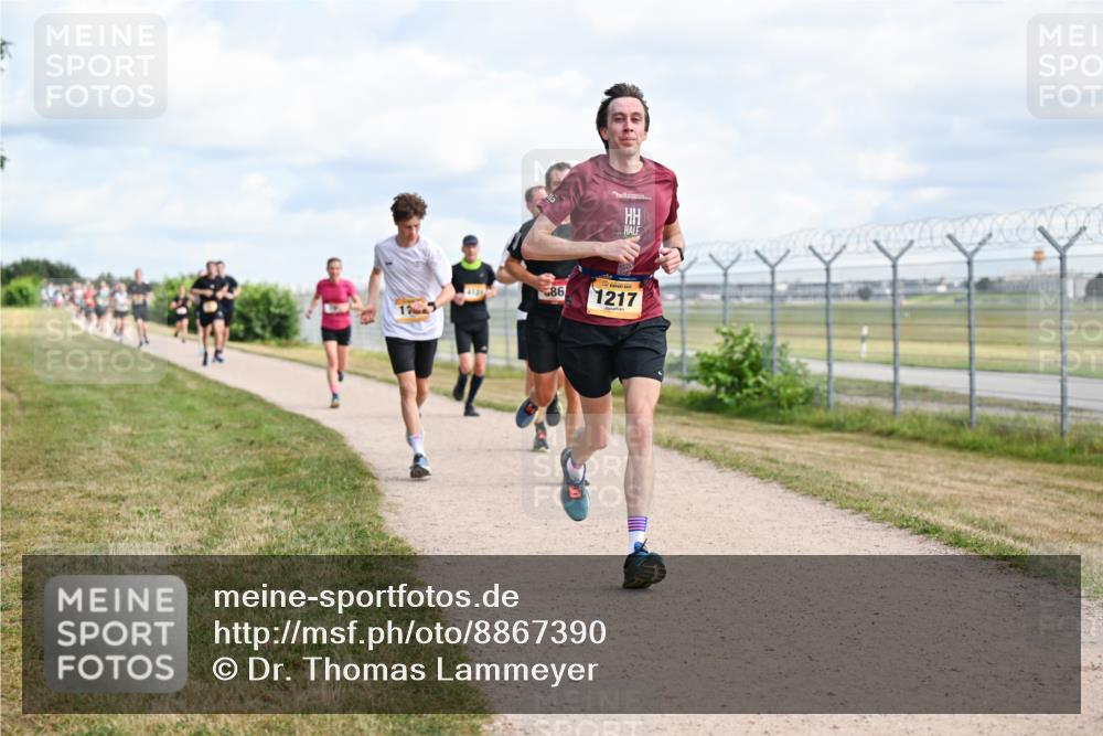 14.09.2025 - Airport Race Dr. Thomas Lammeyer http://msf.ph/oto/8867390 14.09.2025 12:08:45 Laufen 4136, 86, 1217, 17 meine-sportfotos.de
