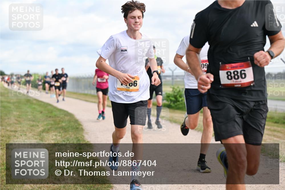 14.09.2025 - Airport Race Dr. Thomas Lammeyer http://msf.ph/oto/8867404 14.09.2025 12:08:47 Laufen 06, 09, 886 meine-sportfotos.de