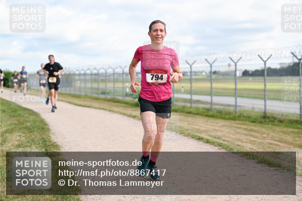 14.09.2025 - Airport Race Dr. Thomas Lammeyer http://msf.ph/oto/8867417 14.09.2025 12:08:50 Laufen 794 meine-sportfotos.de