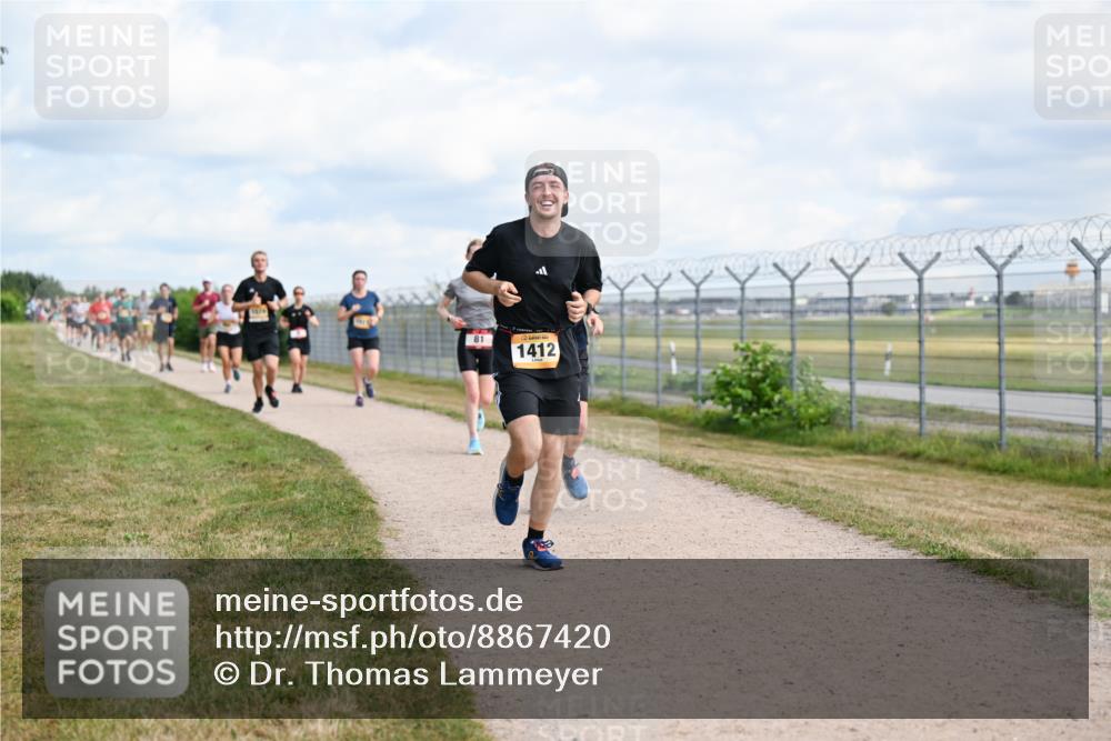 14.09.2025 - Airport Race Dr. Thomas Lammeyer http://msf.ph/oto/8867420 14.09.2025 12:08:53 Laufen 81, 1412 meine-sportfotos.de