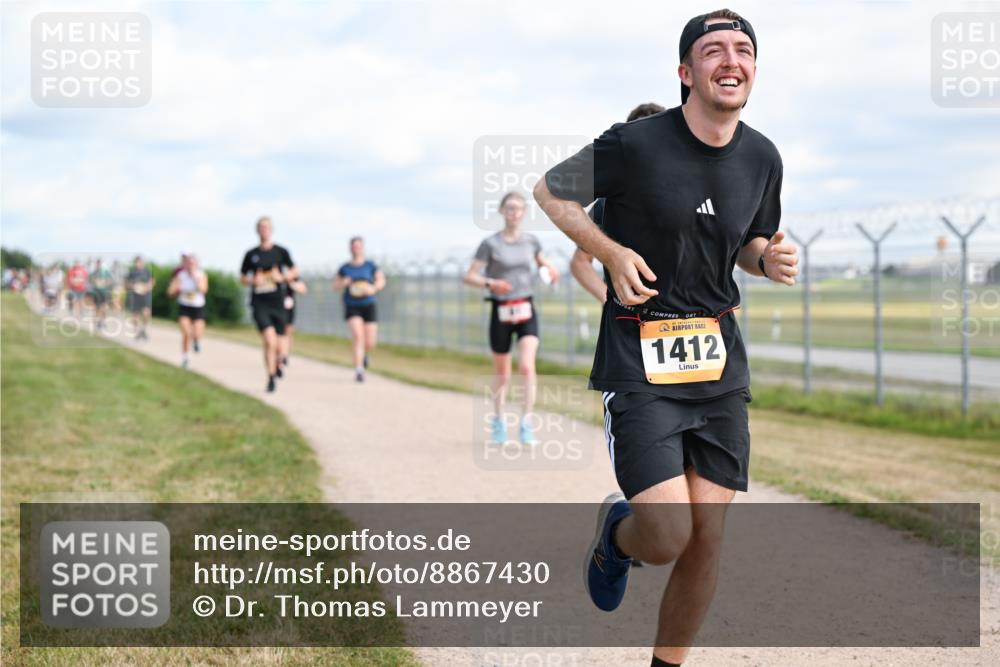 14.09.2025 - Airport Race Dr. Thomas Lammeyer http://msf.ph/oto/8867430 14.09.2025 12:08:54 Laufen 1412 meine-sportfotos.de