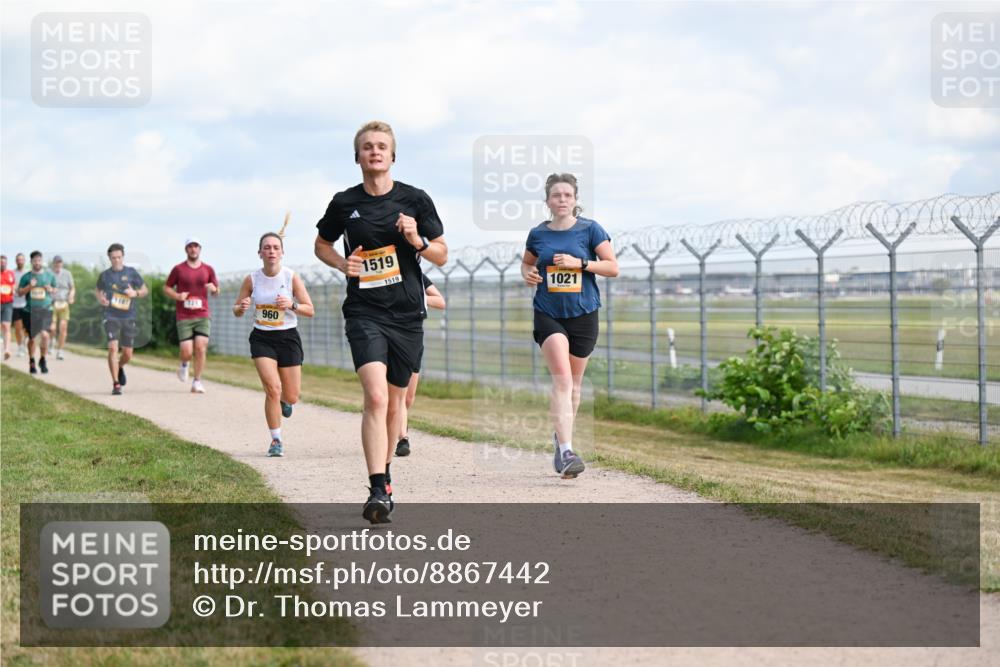 14.09.2025 - Airport Race Dr. Thomas Lammeyer http://msf.ph/oto/8867442 14.09.2025 12:08:57 Laufen 921, 960, 1519, 1519, 1021 meine-sportfotos.de