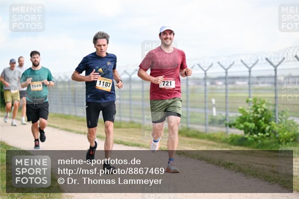 14.09.2025 - Airport Race Dr. Thomas Lammeyer http://msf.ph/oto/8867469 14.09.2025 12:09:02 Laufen 1049, 1187, 721 meine-sportfotos.de