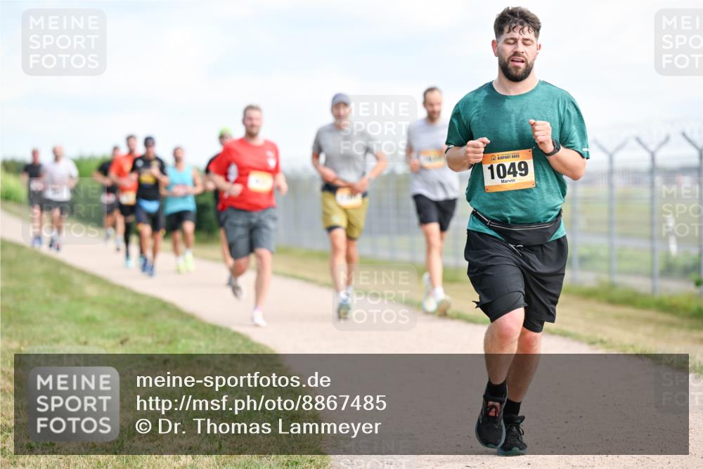 14.09.2025 - Airport Race Dr. Thomas Lammeyer http://msf.ph/oto/8867485 14.09.2025 12:09:05 Laufen 1049 meine-sportfotos.de