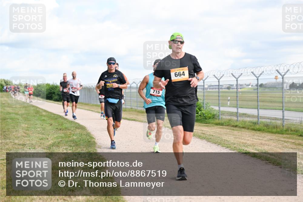 14.09.2025 - Airport Race Dr. Thomas Lammeyer http://msf.ph/oto/8867519 14.09.2025 12:09:12 Laufen 715, 664 meine-sportfotos.de