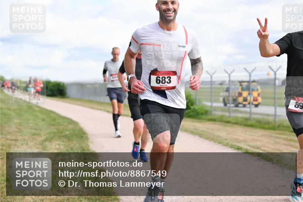 14.09.2025 - Airport Race Dr. Thomas Lammeyer http://msf.ph/oto/8867549 14.09.2025 12:09:18 Laufen 683, 89 meine-sportfotos.de