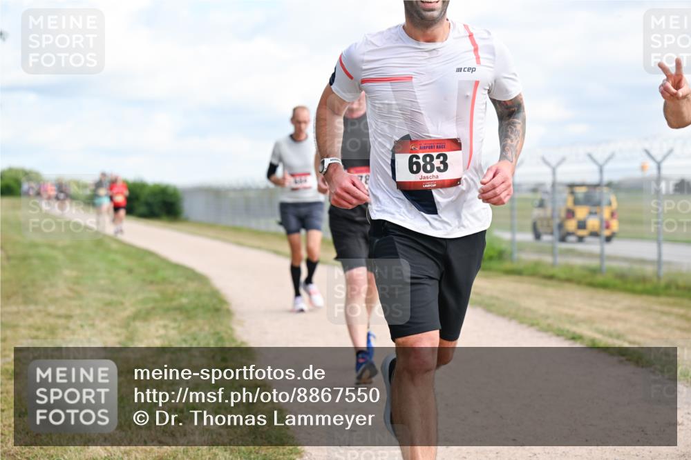 14.09.2025 - Airport Race Dr. Thomas Lammeyer http://msf.ph/oto/8867550 14.09.2025 12:09:18 Laufen 683 meine-sportfotos.de