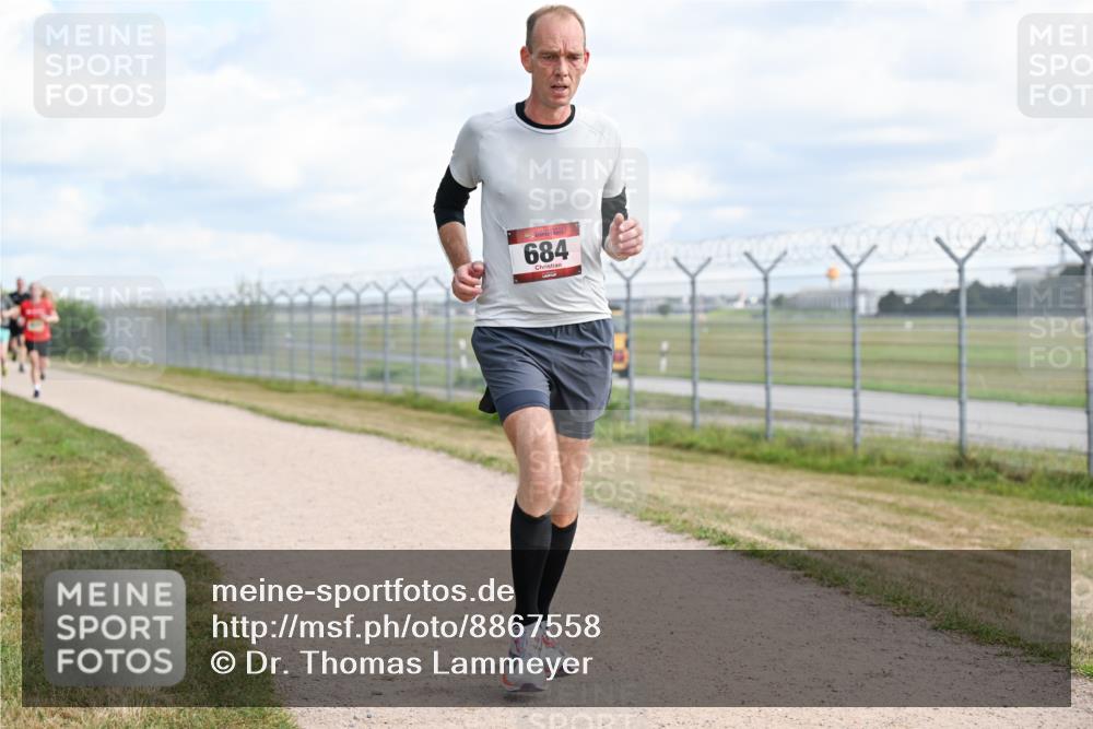 14.09.2025 - Airport Race Dr. Thomas Lammeyer http://msf.ph/oto/8867558 14.09.2025 12:09:20 Laufen 684 meine-sportfotos.de