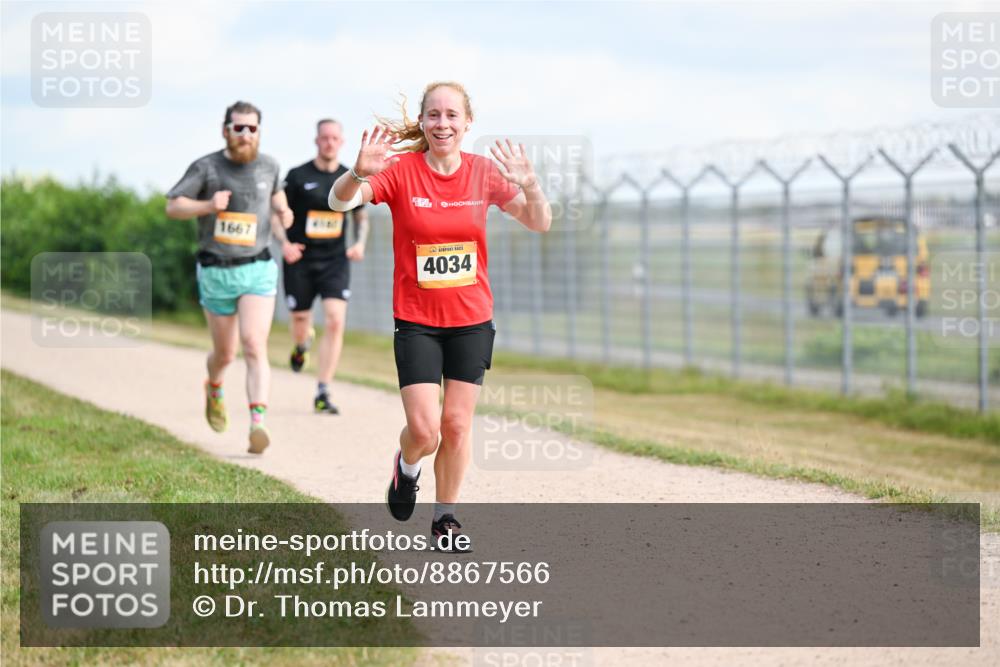 14.09.2025 - Airport Race Dr. Thomas Lammeyer http://msf.ph/oto/8867566 14.09.2025 12:09:24 Laufen 1667, 4034 meine-sportfotos.de