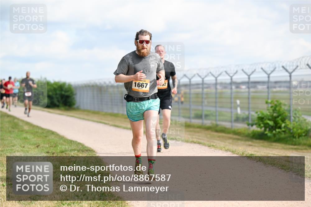 14.09.2025 - Airport Race Dr. Thomas Lammeyer http://msf.ph/oto/8867587 14.09.2025 12:09:28 Laufen 1667 meine-sportfotos.de