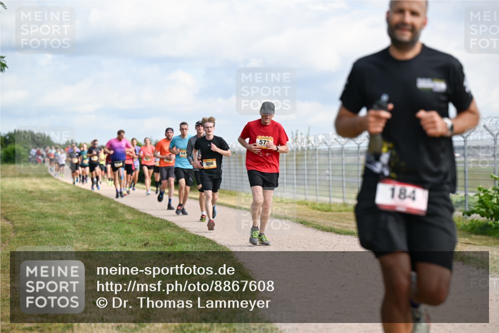 14.09.2025 - Airport Race Dr. Thomas Lammeyer http://msf.ph/oto/8867608 14.09.2025 12:09:37 Laufen 141, 306, 572, 184 meine-sportfotos.de