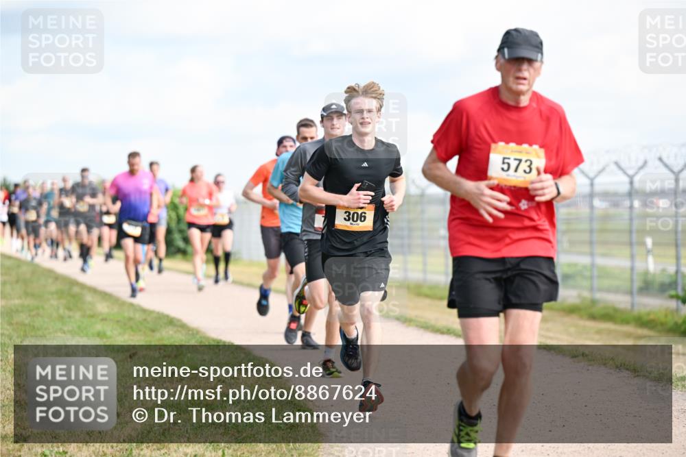 14.09.2025 - Airport Race Dr. Thomas Lammeyer http://msf.ph/oto/8867624 14.09.2025 12:09:40 Laufen 306, 573 meine-sportfotos.de