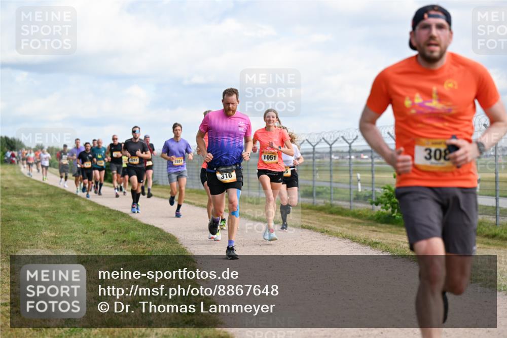 14.09.2025 - Airport Race Dr. Thomas Lammeyer http://msf.ph/oto/8867648 14.09.2025 12:09:45 Laufen 2261, 1551, 316, 1051, 5, 308 meine-sportfotos.de