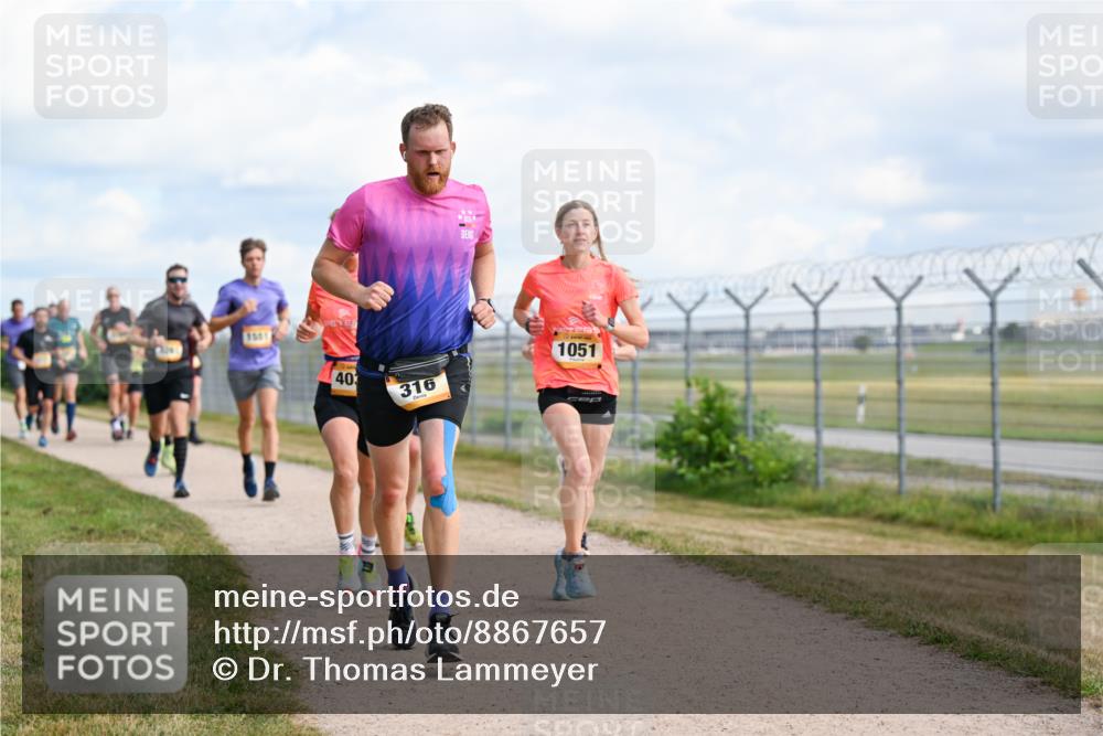 14.09.2025 - Airport Race Dr. Thomas Lammeyer http://msf.ph/oto/8867657 14.09.2025 12:09:47 Laufen 3551, 403, 316, 1051 meine-sportfotos.de