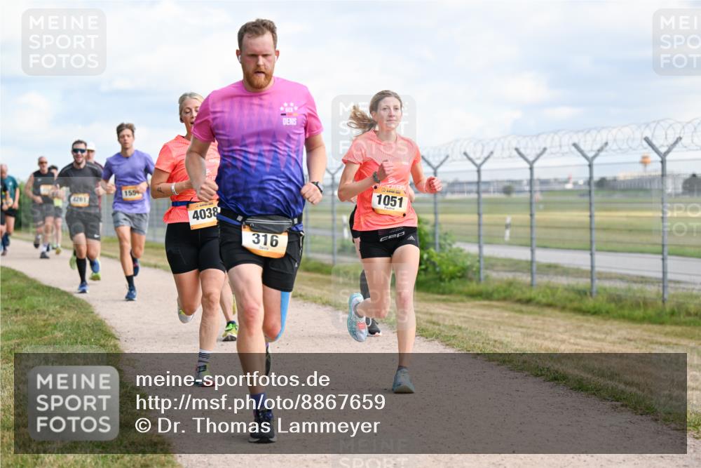 14.09.2025 - Airport Race Dr. Thomas Lammeyer http://msf.ph/oto/8867659 14.09.2025 12:09:47 Laufen 4261, 159, 4038, 316, 1051 meine-sportfotos.de