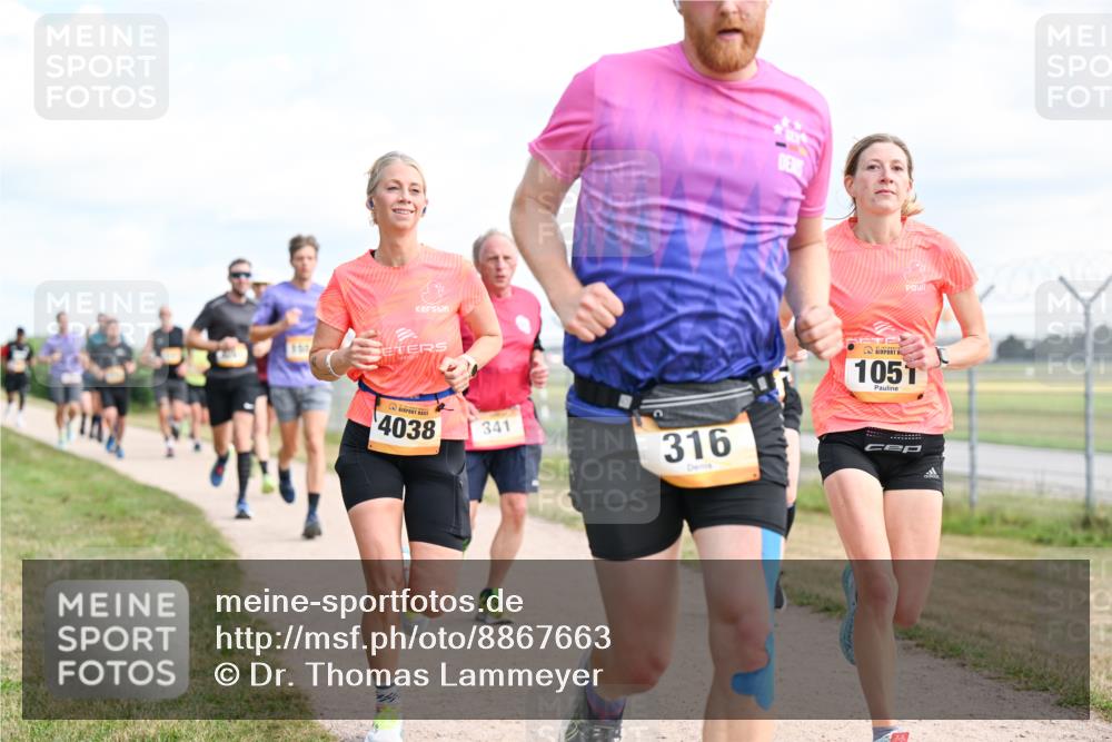 14.09.2025 - Airport Race Dr. Thomas Lammeyer http://msf.ph/oto/8867663 14.09.2025 12:09:48 Laufen 351, 1051, 4038, 341, 316 meine-sportfotos.de