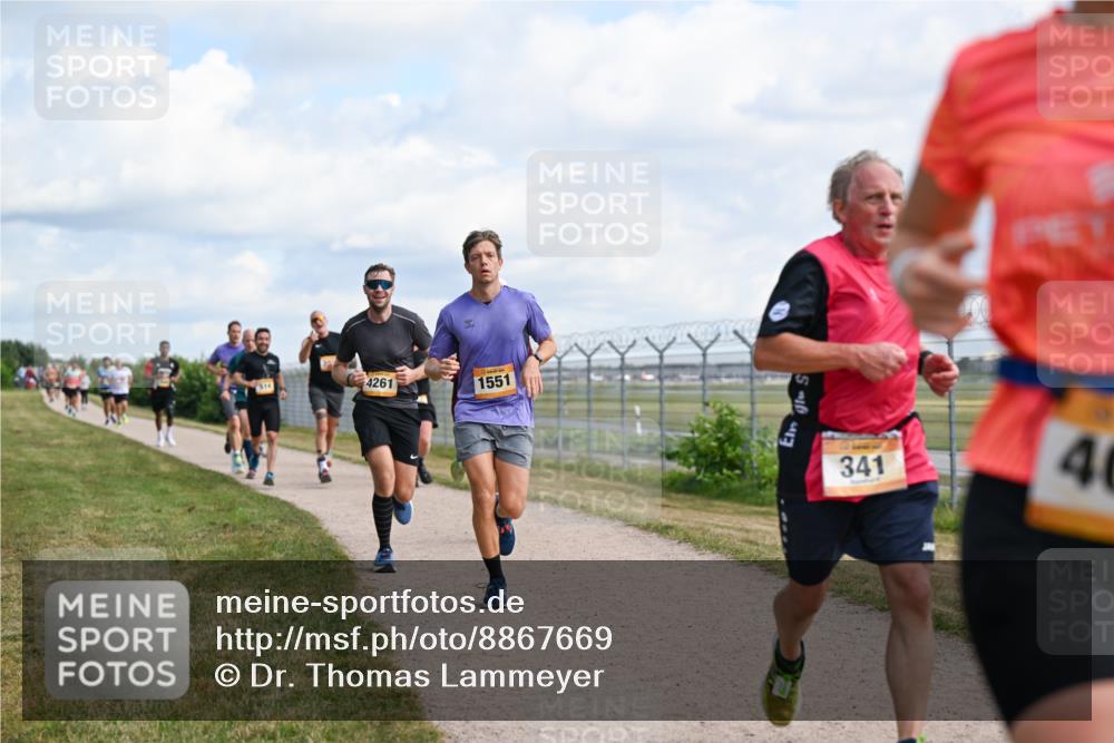 14.09.2025 - Airport Race Dr. Thomas Lammeyer http://msf.ph/oto/8867669 14.09.2025 12:09:50 Laufen 4261, 1551, 341, 4 meine-sportfotos.de