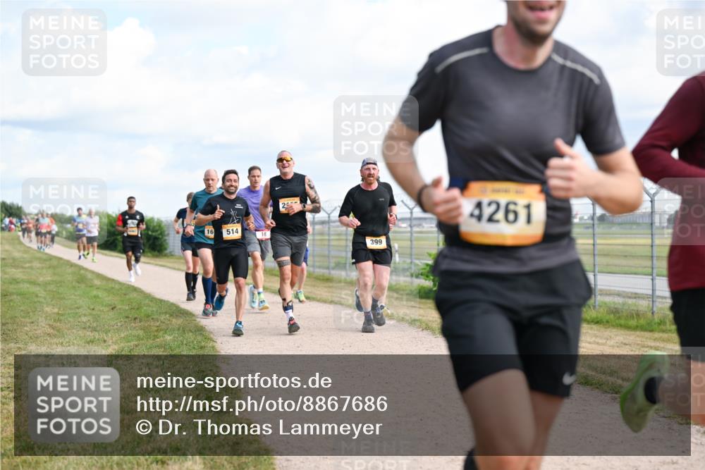 14.09.2025 - Airport Race Dr. Thomas Lammeyer http://msf.ph/oto/8867686 14.09.2025 12:09:52 Laufen 16, 514, 18, 399, 4261 meine-sportfotos.de