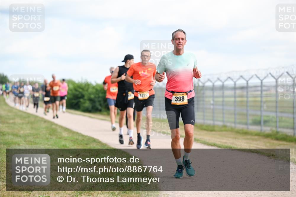 14.09.2025 - Airport Race Dr. Thomas Lammeyer http://msf.ph/oto/8867764 14.09.2025 12:10:10 Laufen 1772, 398 meine-sportfotos.de