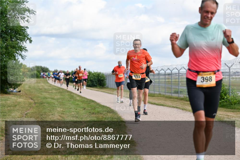 14.09.2025 - Airport Race Dr. Thomas Lammeyer http://msf.ph/oto/8867777 14.09.2025 12:10:12 Laufen 1845, 1772, 87, 398 meine-sportfotos.de