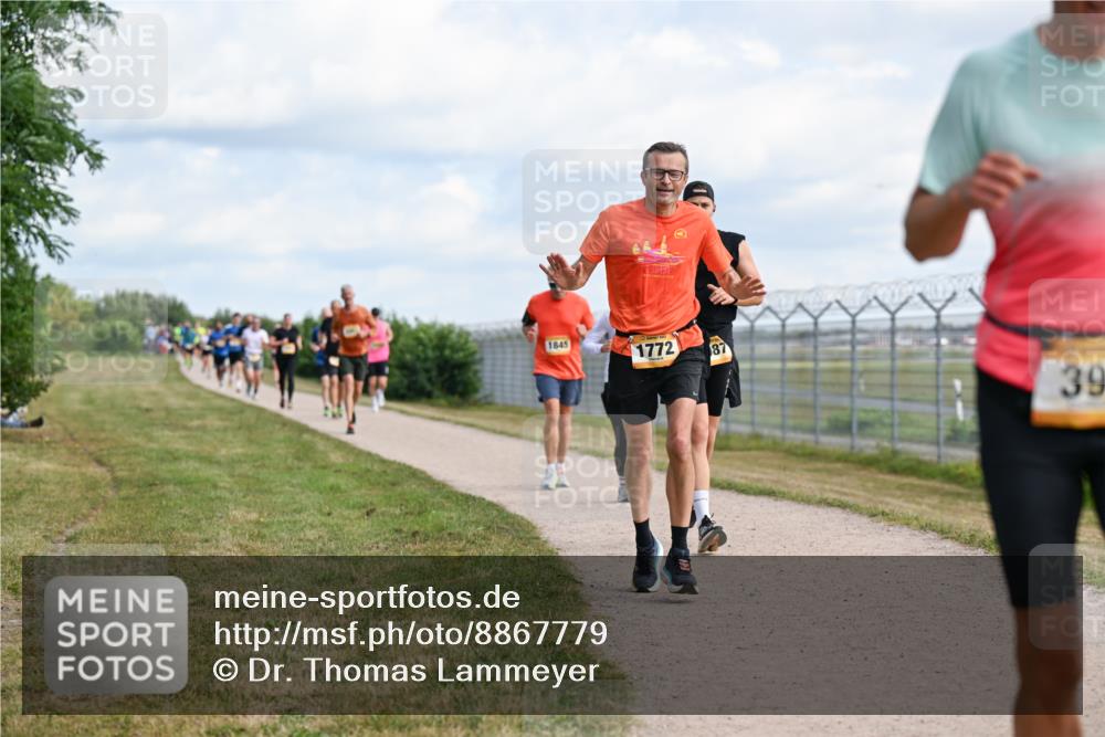 14.09.2025 - Airport Race Dr. Thomas Lammeyer http://msf.ph/oto/8867779 14.09.2025 12:10:12 Laufen 1845, 1772, 87, 39 meine-sportfotos.de