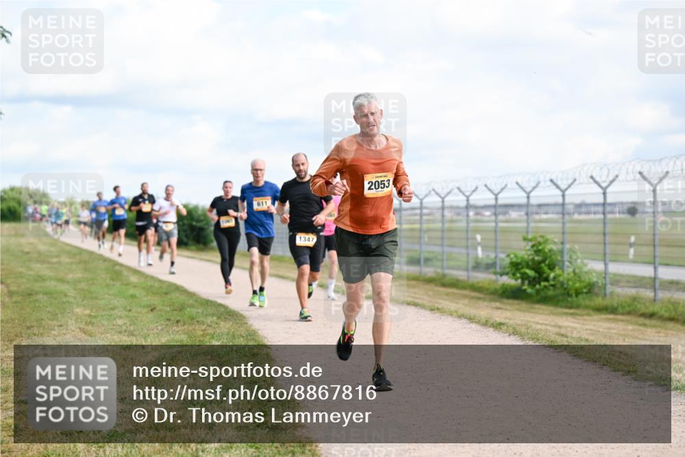14.09.2025 - Airport Race Dr. Thomas Lammeyer http://msf.ph/oto/8867816 14.09.2025 12:10:20 Laufen 1061, 611, 1347, 2053 meine-sportfotos.de