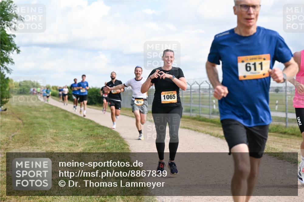 14.09.2025 - Airport Race Dr. Thomas Lammeyer http://msf.ph/oto/8867839 14.09.2025 12:10:25 Laufen 424, 1065, 611 meine-sportfotos.de