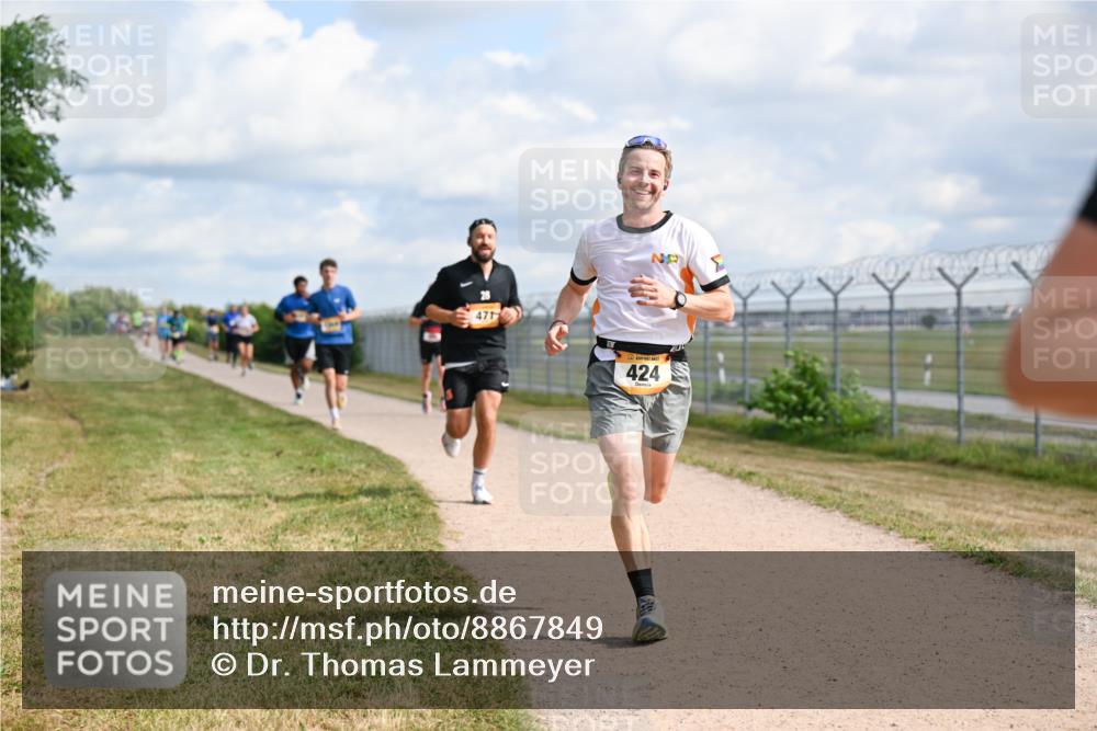 14.09.2025 - Airport Race Dr. Thomas Lammeyer http://msf.ph/oto/8867849 14.09.2025 12:10:27 Laufen 471, 424 meine-sportfotos.de