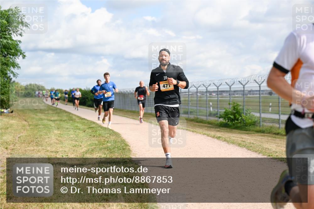 14.09.2025 - Airport Race Dr. Thomas Lammeyer http://msf.ph/oto/8867853 14.09.2025 12:10:28 Laufen 28, 471 meine-sportfotos.de
