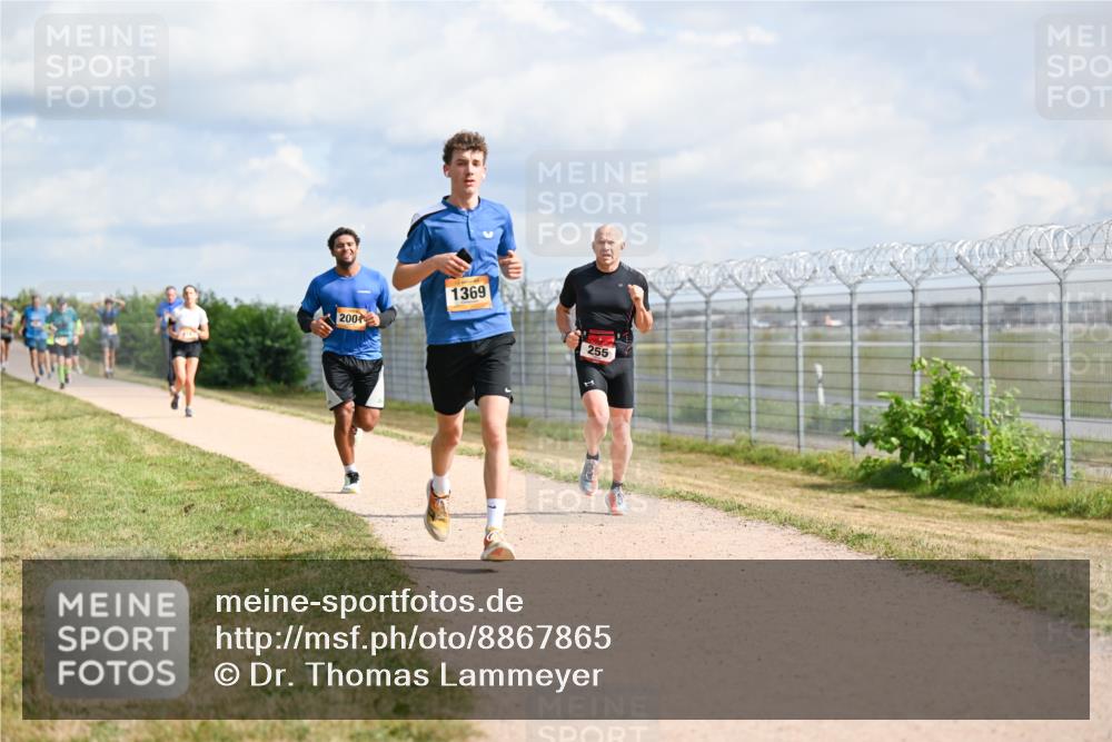 14.09.2025 - Airport Race Dr. Thomas Lammeyer http://msf.ph/oto/8867865 14.09.2025 12:10:30 Laufen 200, 1369, 255 meine-sportfotos.de