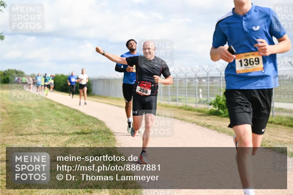 14.09.2025 - Airport Race Dr. Thomas Lammeyer http://msf.ph/oto/8867881 14.09.2025 12:10:32 Laufen 255, 1369 meine-sportfotos.de