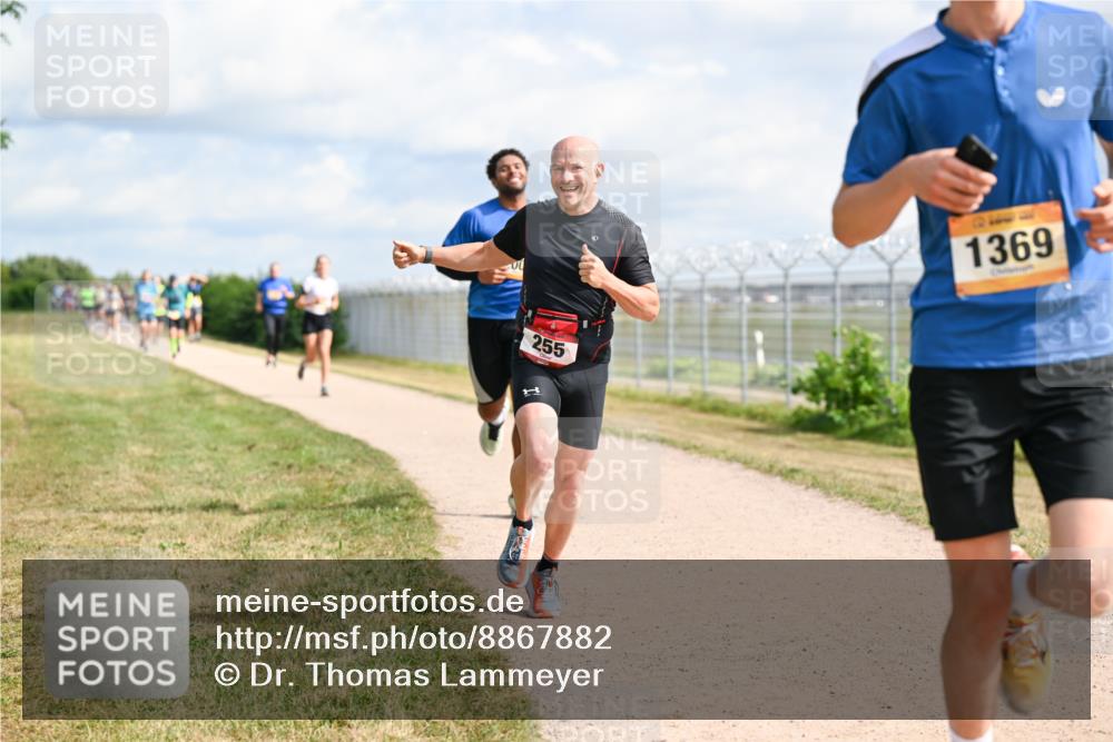 14.09.2025 - Airport Race Dr. Thomas Lammeyer http://msf.ph/oto/8867882 14.09.2025 12:10:32 Laufen 255, 1369 meine-sportfotos.de
