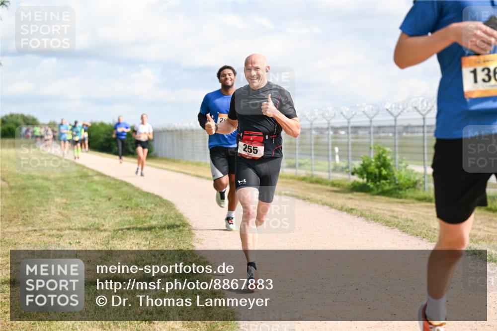 14.09.2025 - Airport Race Dr. Thomas Lammeyer http://msf.ph/oto/8867883 14.09.2025 12:10:33 Laufen 2, 255, 136 meine-sportfotos.de