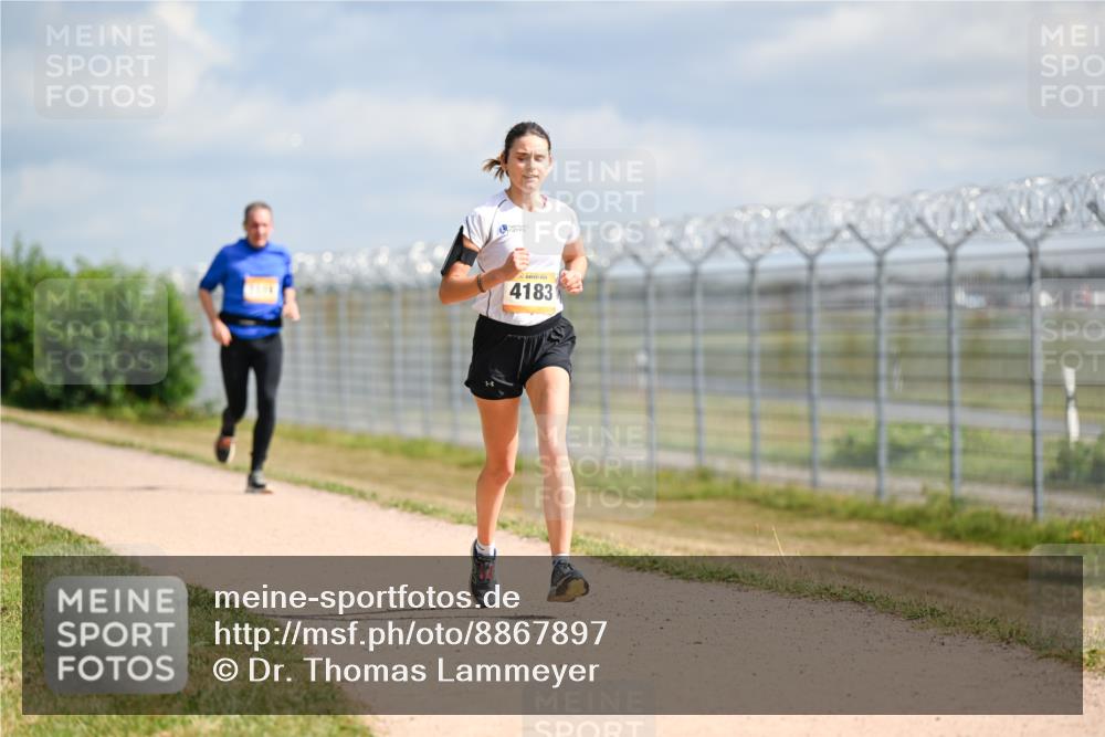 14.09.2025 - Airport Race Dr. Thomas Lammeyer http://msf.ph/oto/8867897 14.09.2025 12:10:36 Laufen 4183 meine-sportfotos.de