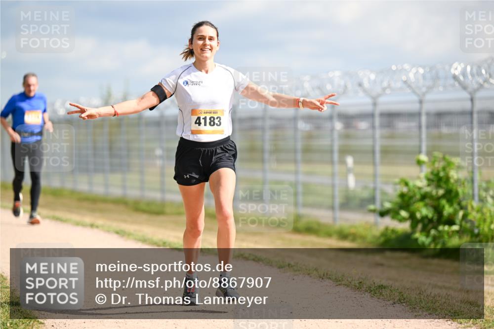 14.09.2025 - Airport Race Dr. Thomas Lammeyer http://msf.ph/oto/8867907 14.09.2025 12:10:37 Laufen 4183 meine-sportfotos.de