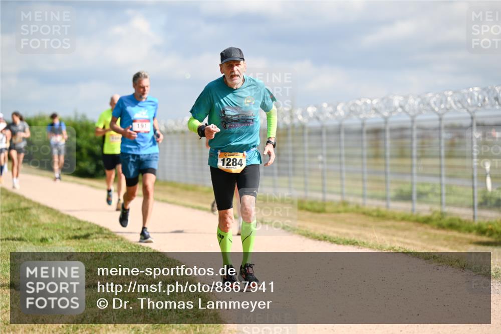 14.09.2025 - Airport Race Dr. Thomas Lammeyer http://msf.ph/oto/8867941 14.09.2025 12:10:43 Laufen 191, 1284 meine-sportfotos.de