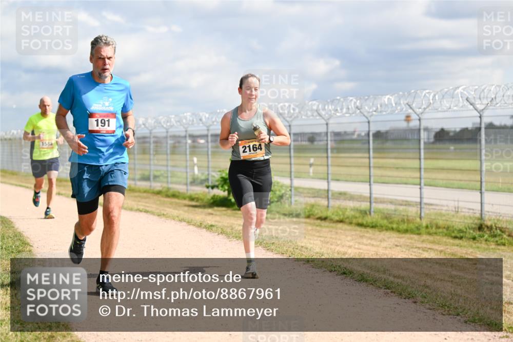 14.09.2025 - Airport Race Dr. Thomas Lammeyer http://msf.ph/oto/8867961 14.09.2025 12:10:48 Laufen 1588, 191, 2164 meine-sportfotos.de