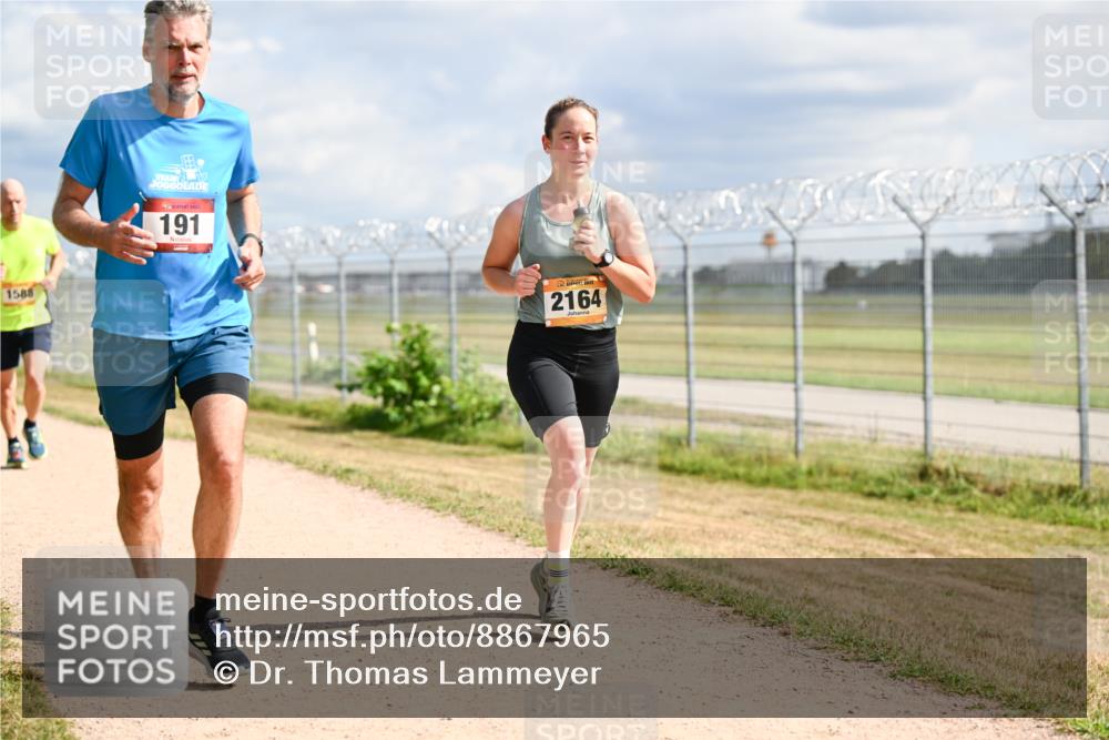 14.09.2025 - Airport Race Dr. Thomas Lammeyer http://msf.ph/oto/8867965 14.09.2025 12:10:48 Laufen 1588, 191, 2164 meine-sportfotos.de