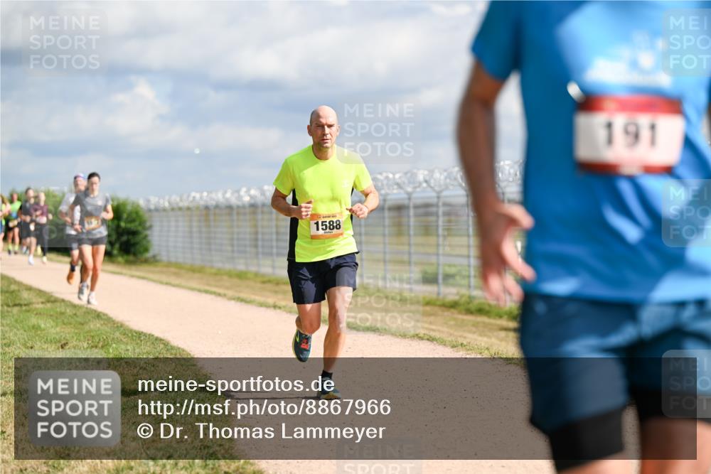 14.09.2025 - Airport Race Dr. Thomas Lammeyer http://msf.ph/oto/8867966 14.09.2025 12:10:49 Laufen 1588, 191 meine-sportfotos.de